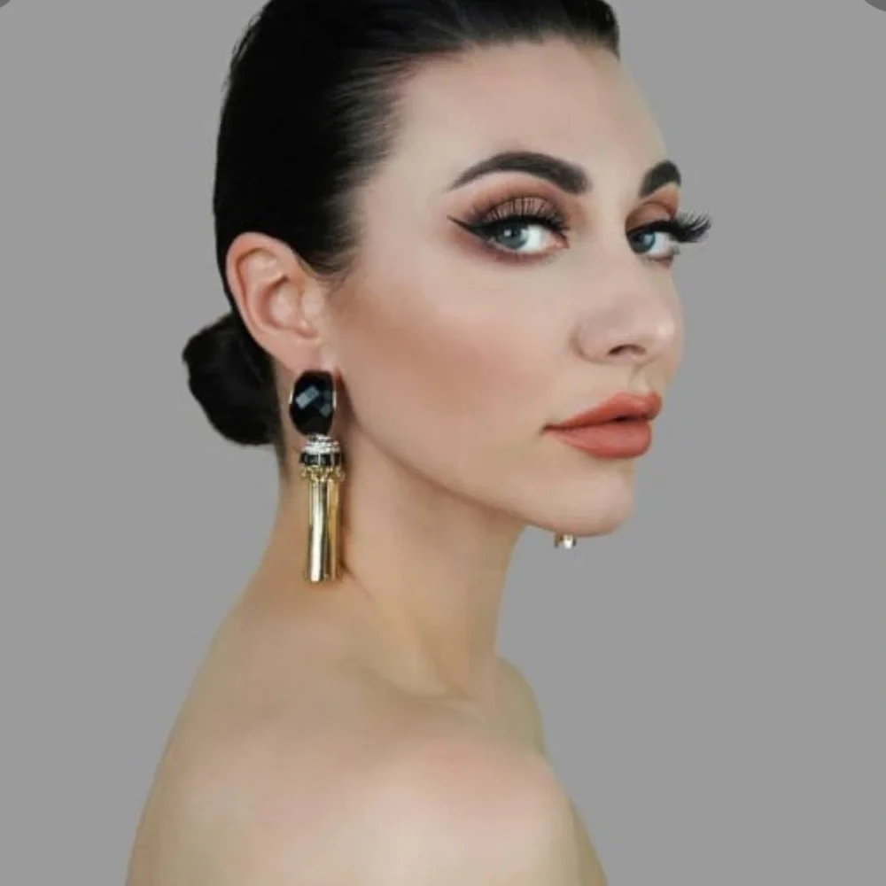 💋 QVEEN STUDIO Matte Liquid Lip Satin - Thick Skin
